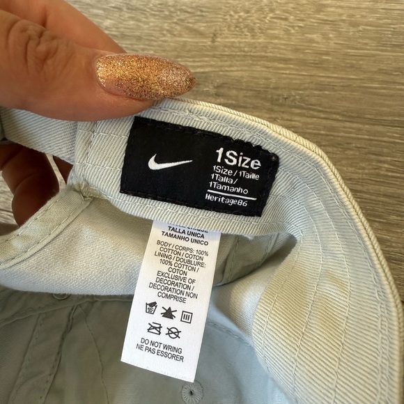 Nike “Just Do It” Hat - Picture 3 of 3